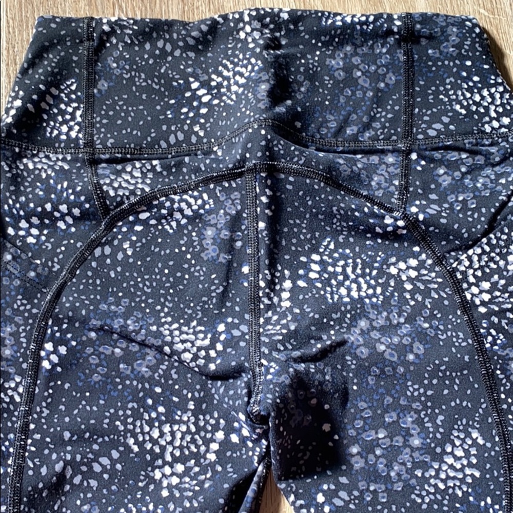 Victoria Secret KNOCKOUT Leggings - Picture 3 of 7